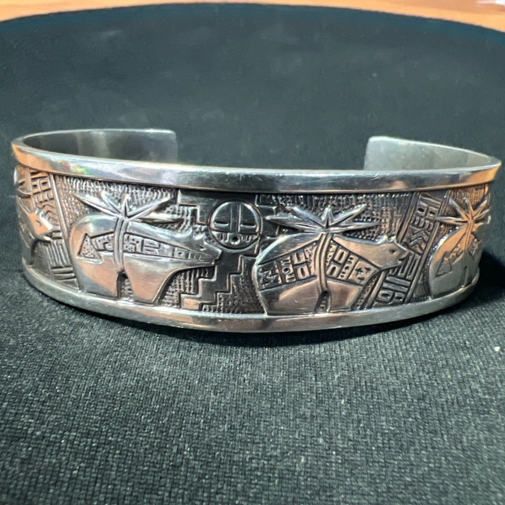 Sterling Silver .925 RMT Roderick Tenorio Native Bears Storyteller Bracelet 54g